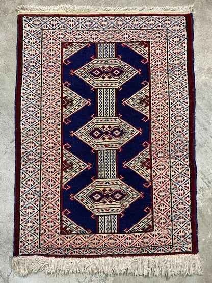 2'x2'9" Handmade 100% Wool Persian Turkaman Rug