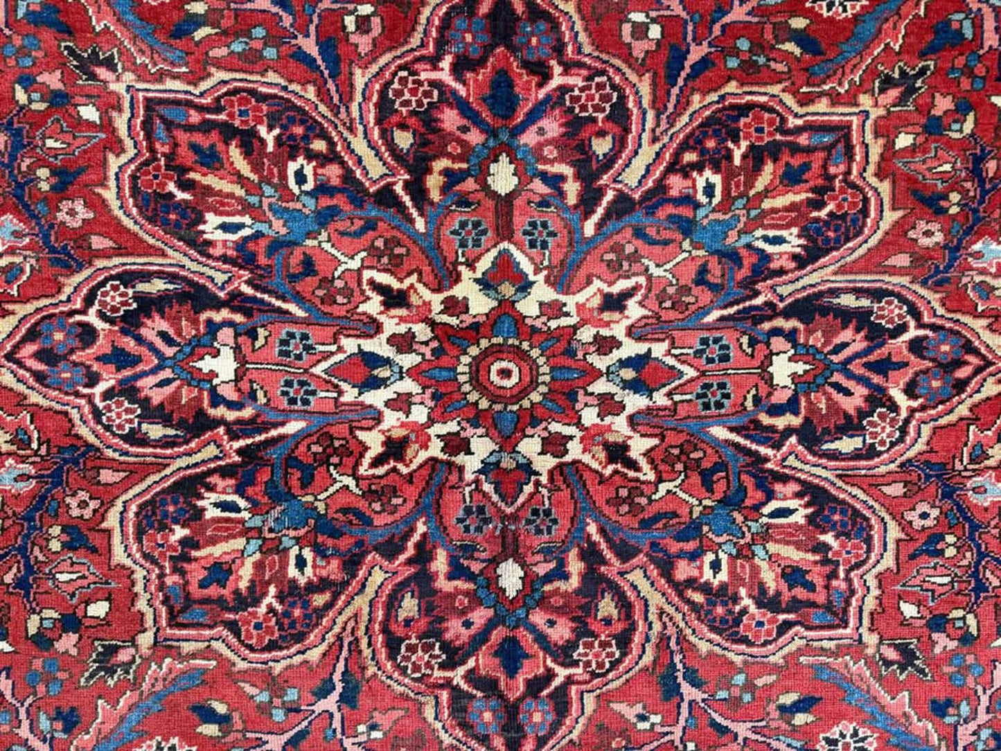 8’7”x12’6” Vintage Handmade Bakhtiari Rug