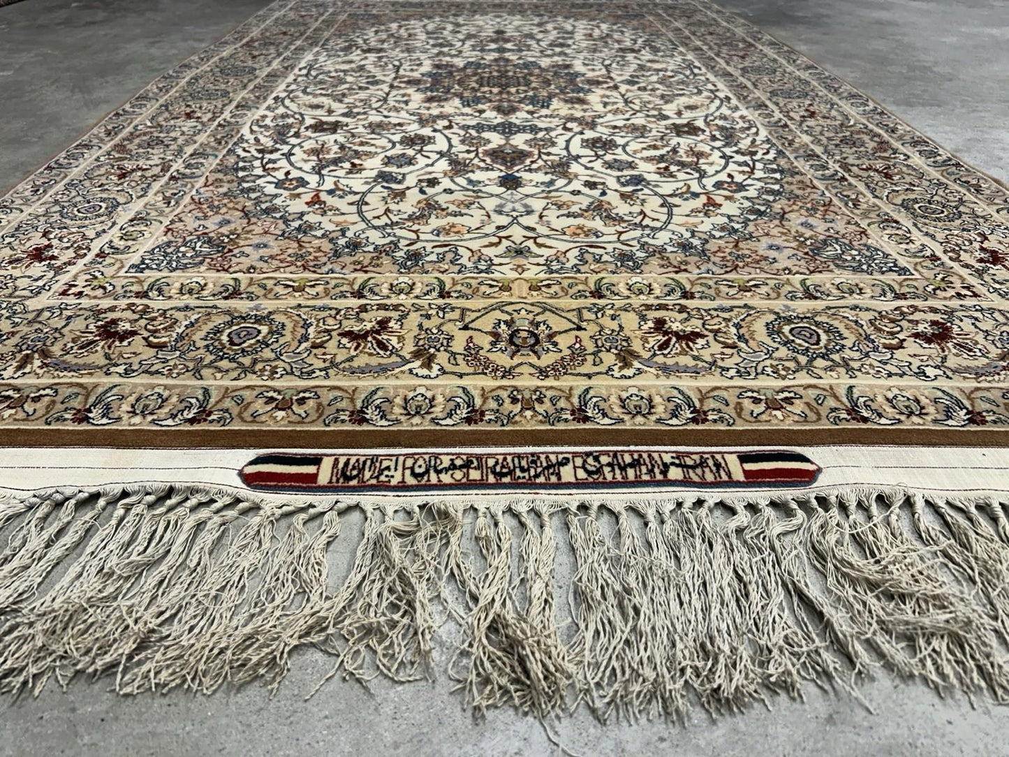 3’5”x5’9” Hand-Knotted  Fine Wool & Silk Isfahane Seirafian Area Rug - Signed