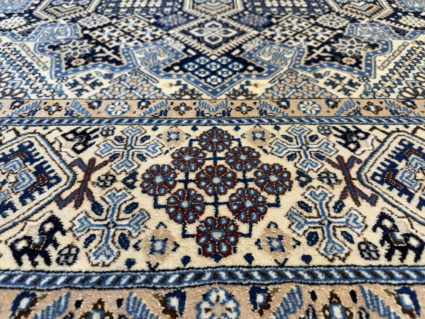 5’2”x8’9” Hand-Knotted Fine Wool & Silk Naine Area Rug - Beige & Blue Geometric