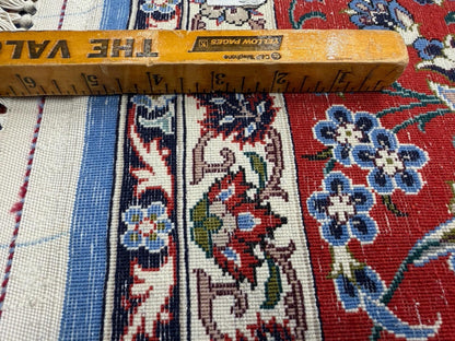 4’6”x7’9” Hand-Knotted Fine Wool & Silk Isfahane Area Rug - Blue 4x8