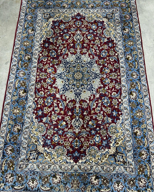 3’7”x5’3” Hand-Knotted Fine Wool & Silk Isfahane  Area Rug - Handmade Carpet 3x5