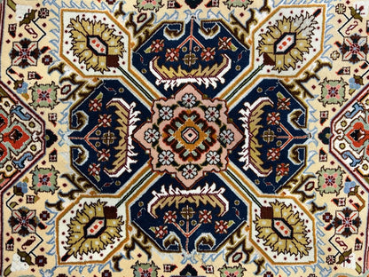 8’1”x10’ Hand-Knotted Fine Wool & Silk Herize Area Rug - Handmade Carpet 8x10