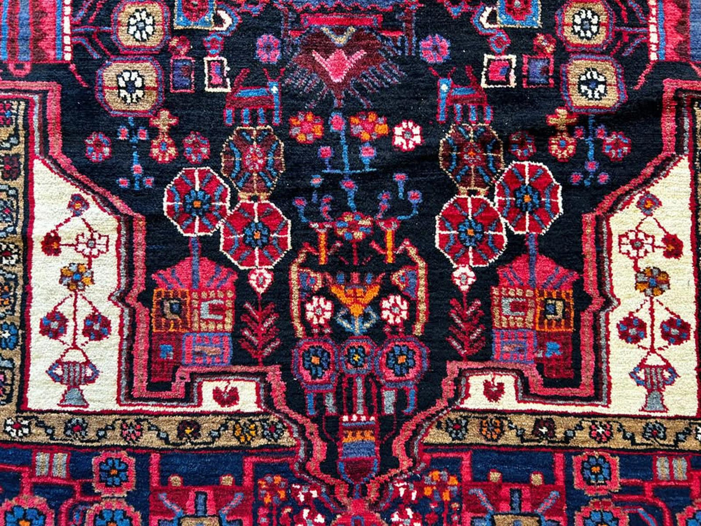 5'3"x8'1" Handmade 100% Wool Persian Nahavand Rug