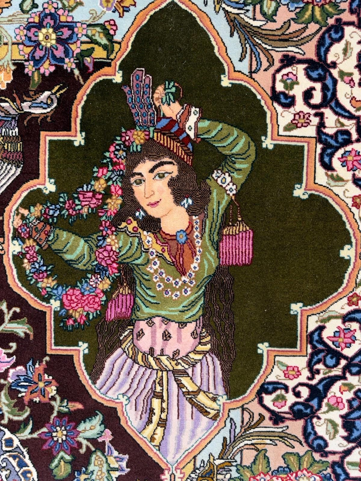 5’7”x7’10” Hand-knotted Pictorial Tabriz Rug