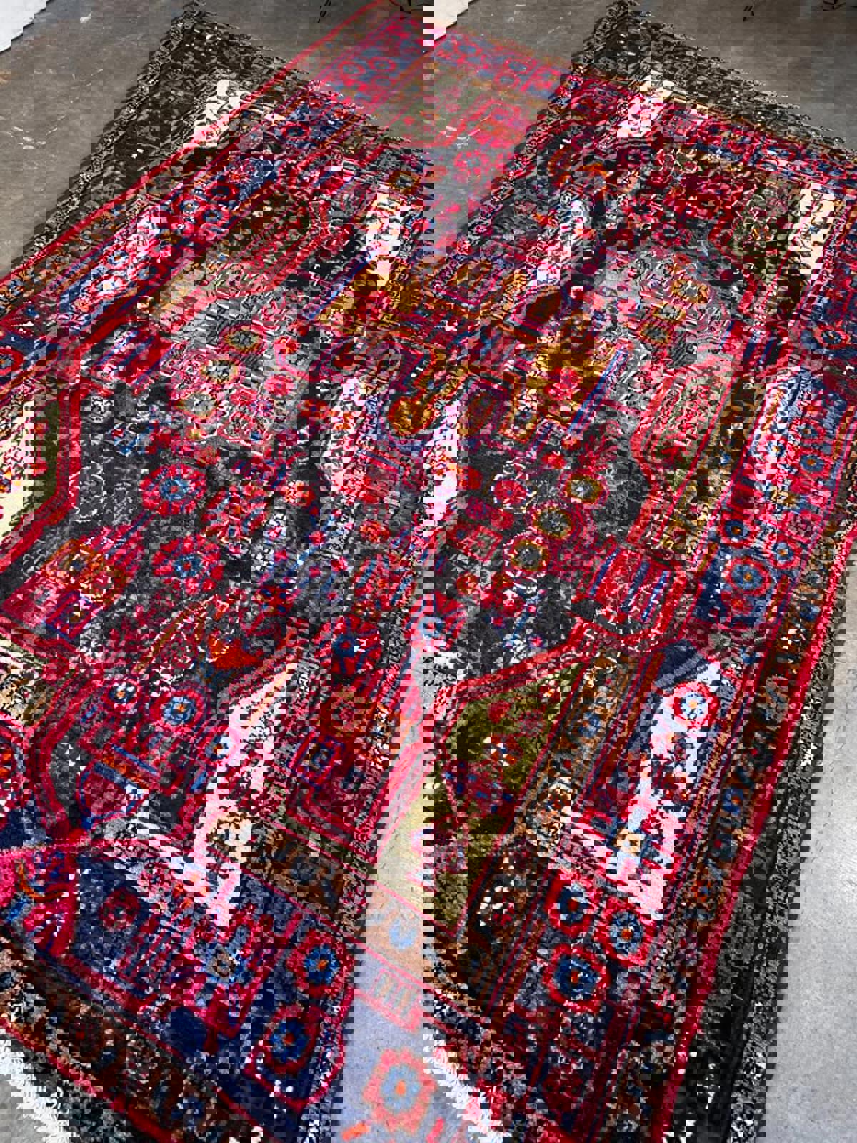 5'3"x8'1" Handmade 100% Wool Persian Nahavand Rug