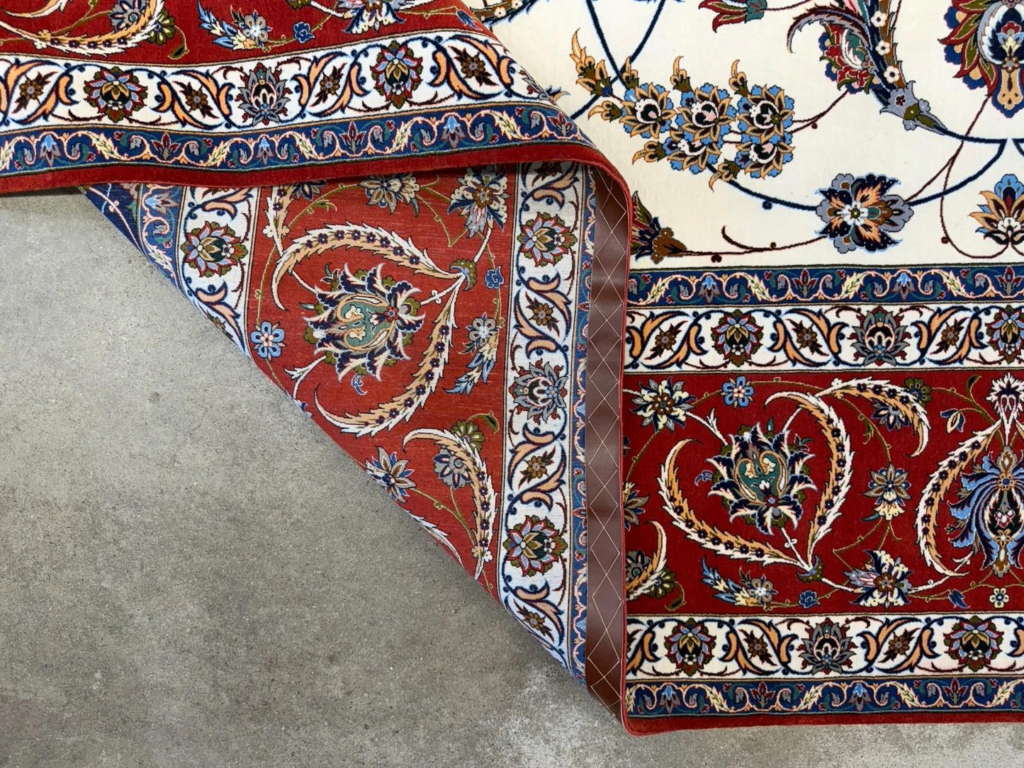 10’2”x14’2” Very Fine Hand-Knotted Wool & Silk Isfahane Area Rug 10x14