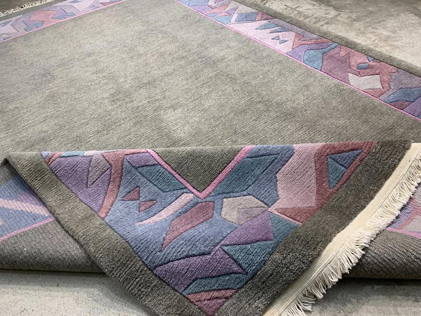 5'7"x8' Handmade 100% Wool Tibetian Rug