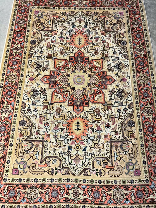 3'1"x5'3" Very Fine Handmade Wool & Silk  Persian Tabriz Rug