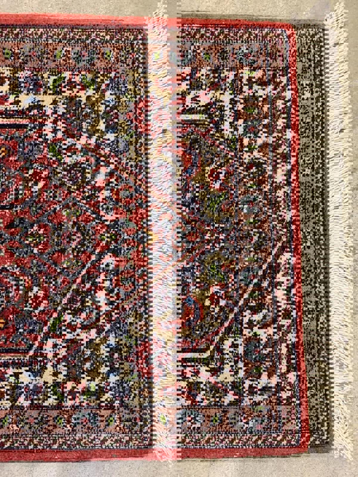 1'x1'6" Handmade 100% Wool Persian Bidjar Rug