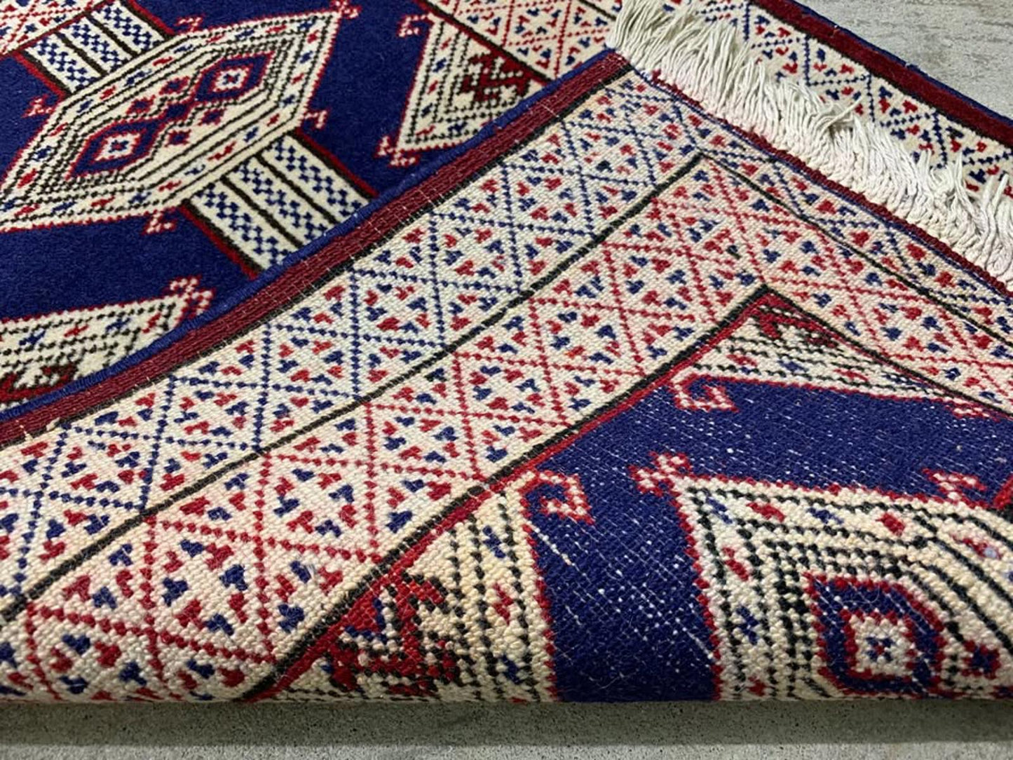 2'x2'9" Handmade 100% Wool Persian Turkaman Rug