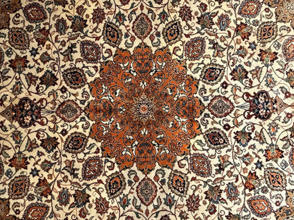7’10”x9’10” Handmade Tabriz Rug- Signed