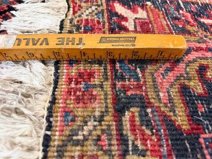 8’7”x11’ Hand-Knotted Wool Heriz Rug