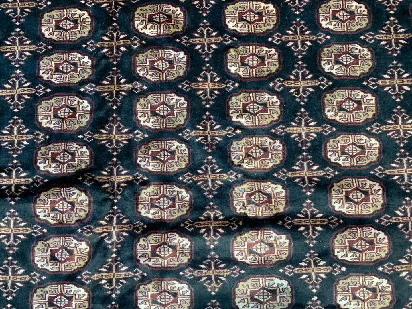 10'2"x13'3" Handmade 100% Wool Bokhara Rug