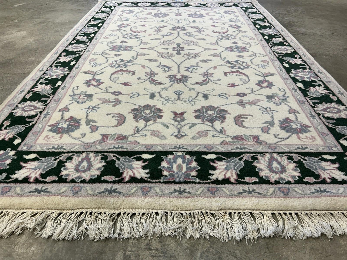 4’1”x6’2” Hand-knotted Wool All-Over Rug - Traditional Oriental Carpet