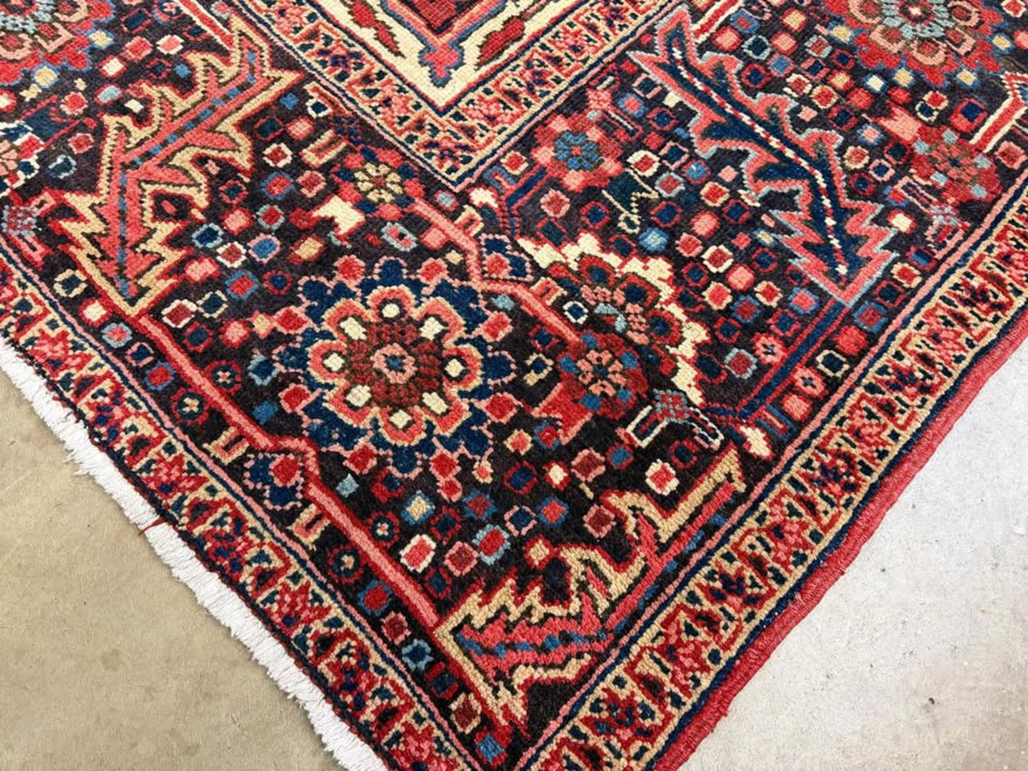 8’7”x12’6” Vintage Handmade Bakhtiari Rug